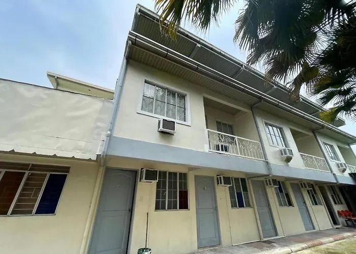 Lawton Residences 3f - 4pax * Manila